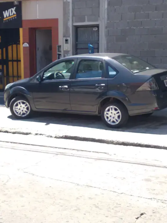 Ford Fiesta Max Ambiente  2011 - foto 5