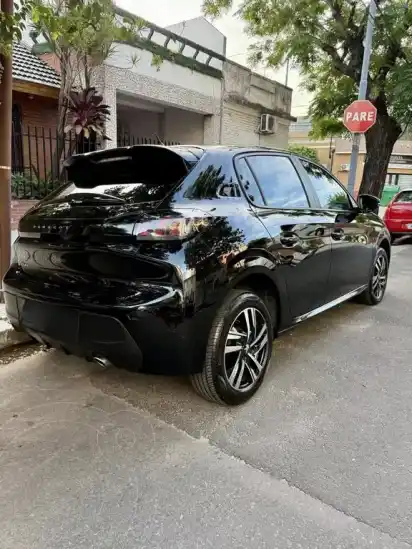 Peugeot 208 Allure 1.6 Tiptronic  2022 - foto 5