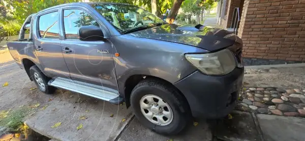 Toyota Hilux 2013 - foto 1