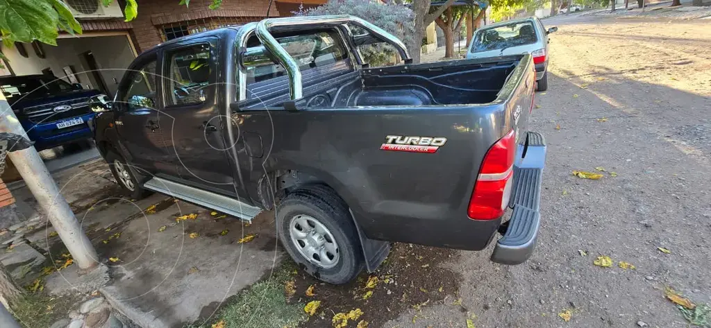 Toyota Hilux 4X2 Cabina Doble Srx 2.8 Tdi (2755 Cc) 2013 - foto 4