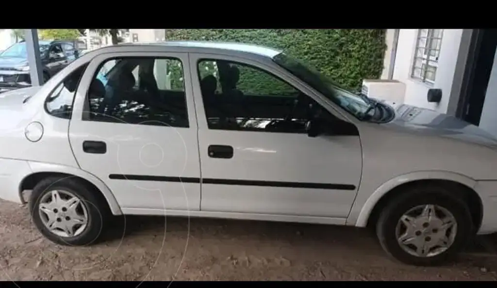 Chevrolet Corsa Classic 4P 1.6 Súper  2007 - foto 3