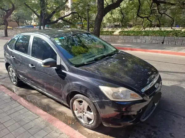 Ford Focus 2010 - foto 1