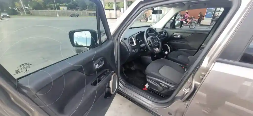 Jeep Renegade Sport Plus  2018 - foto 4
