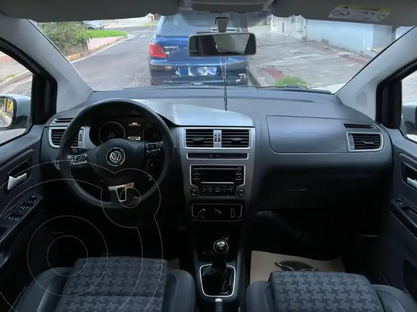 Volkswagen Suran 1.6 Comfortline  2015 - foto 3