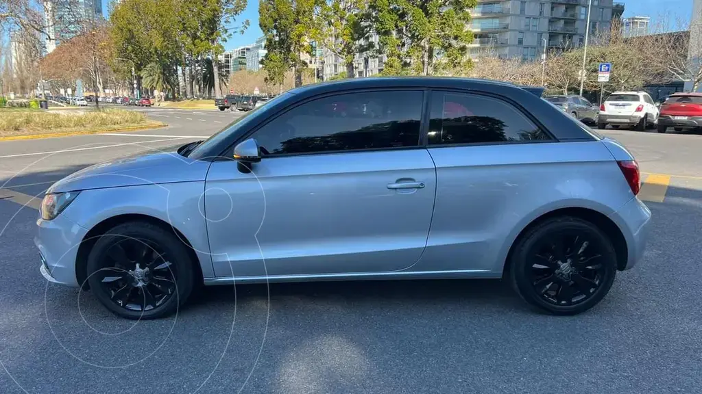 Audi A1 A1 1.4T Ambition  Stronic 2013 - foto 2