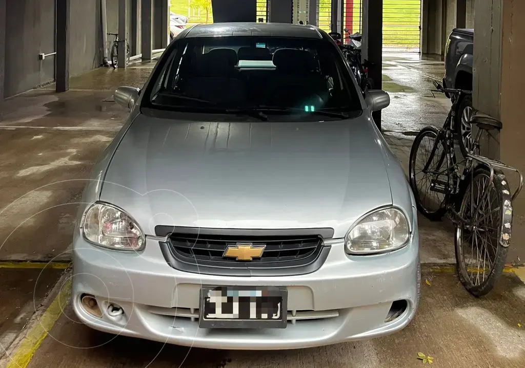 Chevrolet Corsa 4P Gls (1796 Cc) 2009 - foto 2