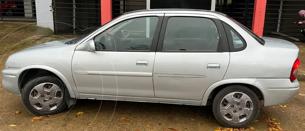 Chevrolet Corsa 4P Gls (1796 Cc) 2009 - foto 3