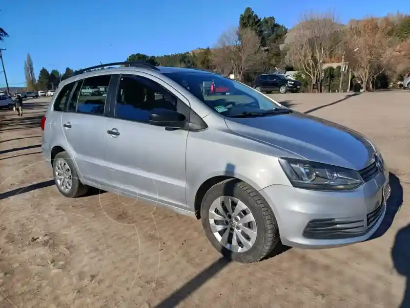 Volkswagen Suran 1.6 Comfortline  2015 - foto 4