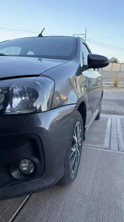 Toyota Etios Hatchback Xls  2022 - foto 2
