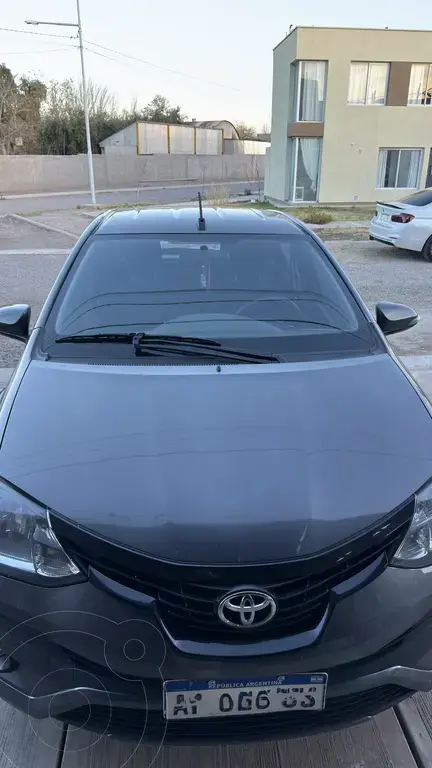 Toyota Etios Hatchback Xls  2022 - foto 3