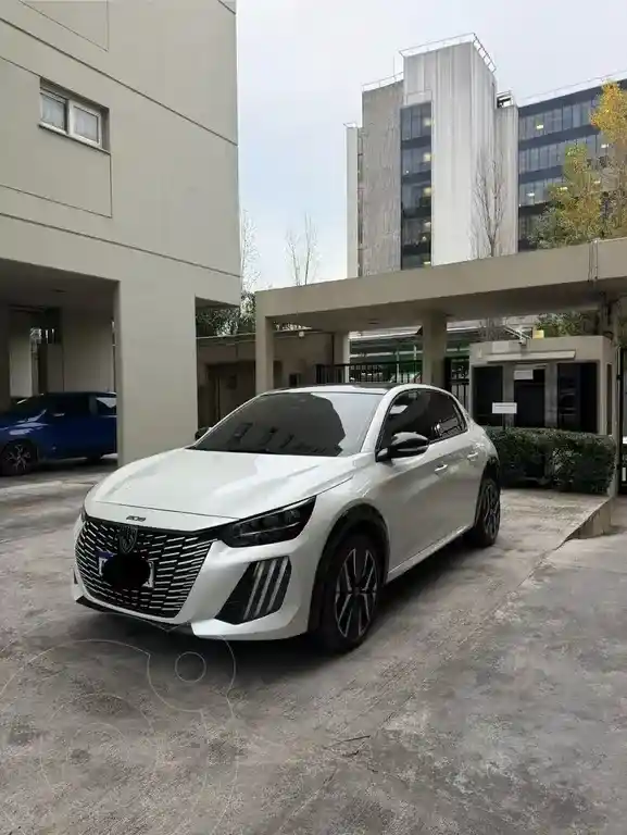Peugeot 208 GT 2024 - foto 1