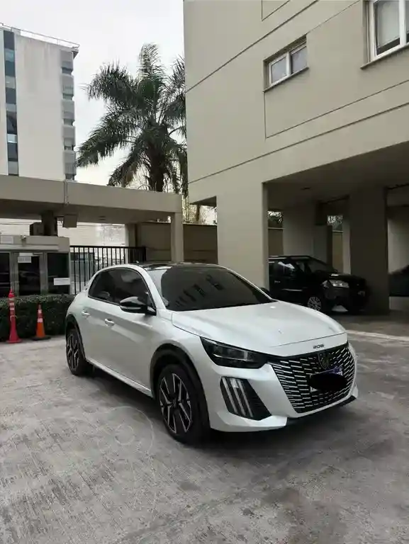 Peugeot 208 Gt  2024 - foto 2