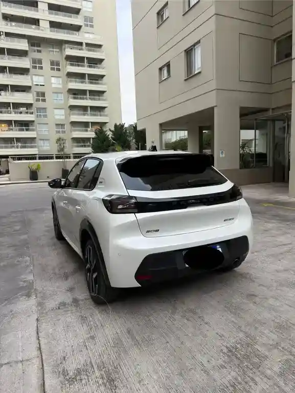 Peugeot 208 Gt  2024 - foto 4