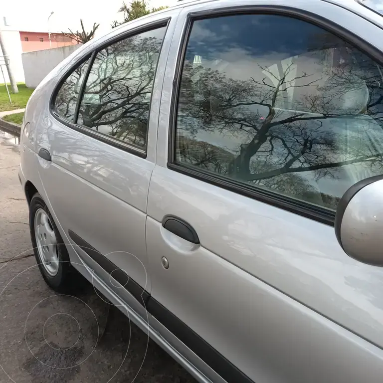 Renault Mégane Tric 2.0 Rxe (1998 Cc) 1999 - foto 5