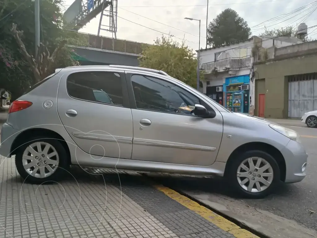 Peugeot 207 Compact 1.6 Xt 5P (1587 Cc) 2012 - foto 5