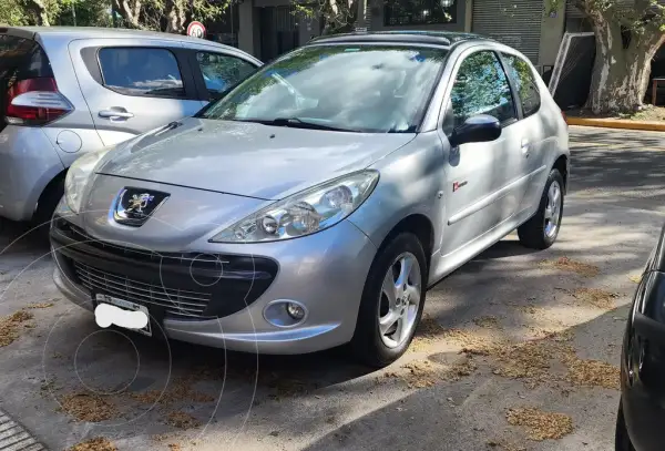 Peugeot 207 2010 - foto 1