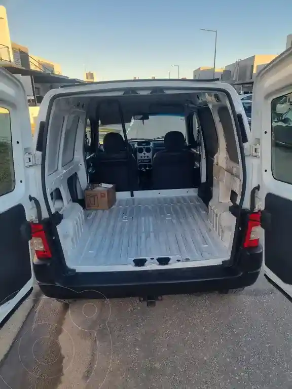 Peugeot Partner Furgón Confort 1.6  2017 - foto 4