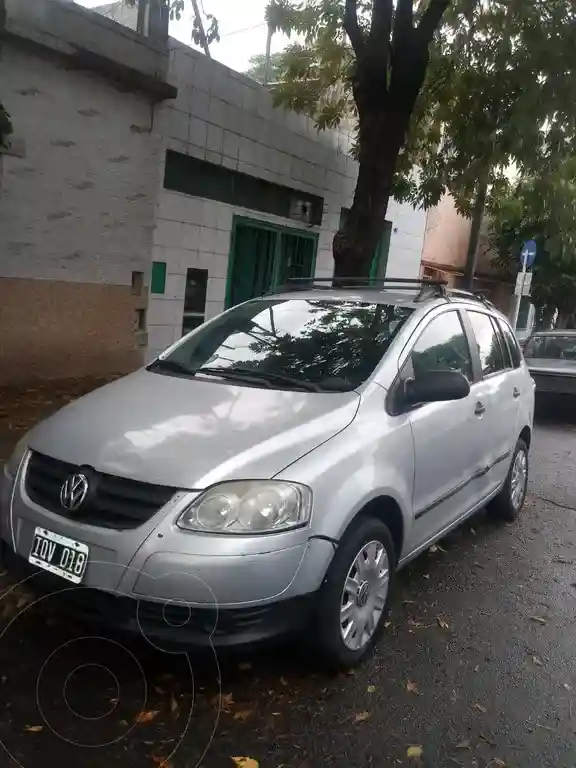 Volkswagen Suran 1.6 Comfortline  2010 - foto 1