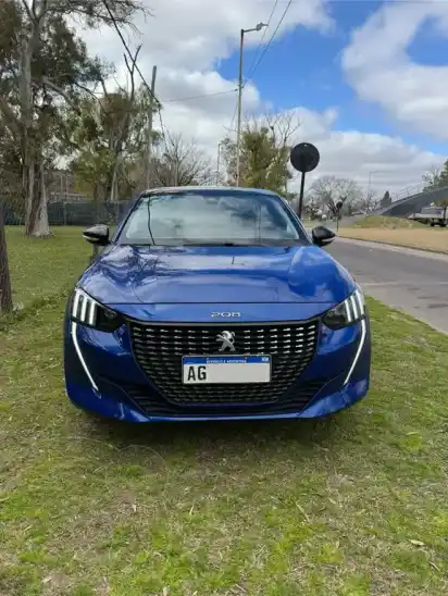 Peugeot 208 Feline 1.6 Tiptronic  2023 - foto 2