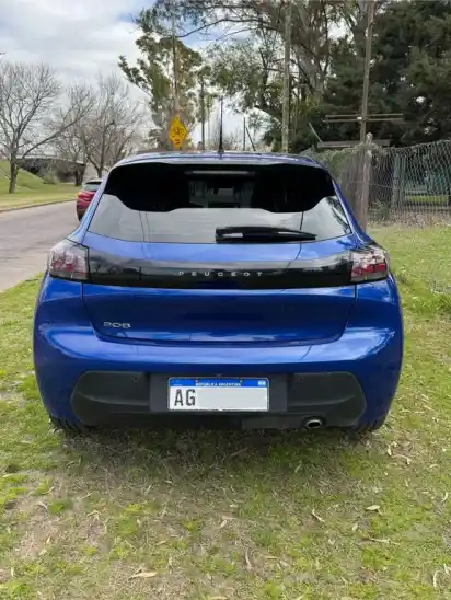 Peugeot 208 Feline 1.6 Tiptronic  2023 - foto 4