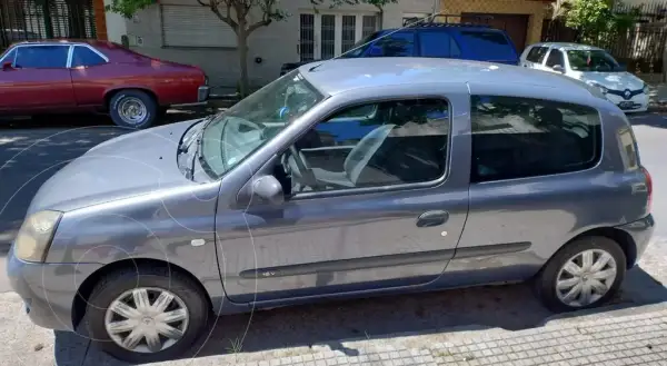 Renault Clio 2009 - foto 1