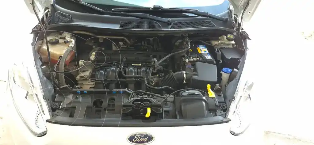 Ford Fiesta Kinetic Se  2015 - foto 3