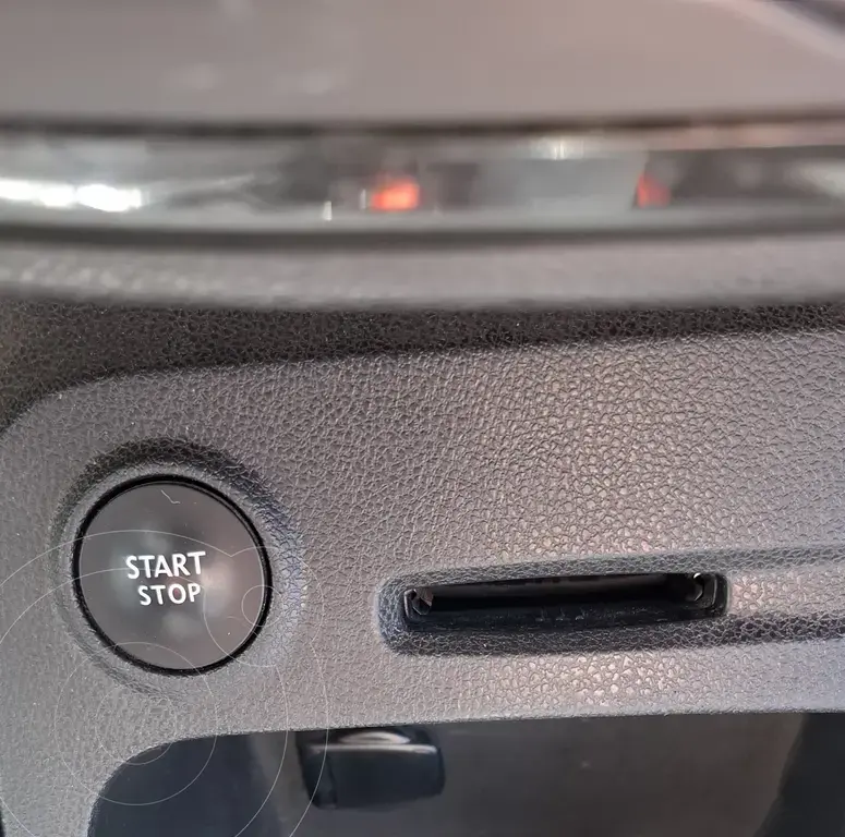 Renault Captur Life (1598 Cc) 2019 - foto 3