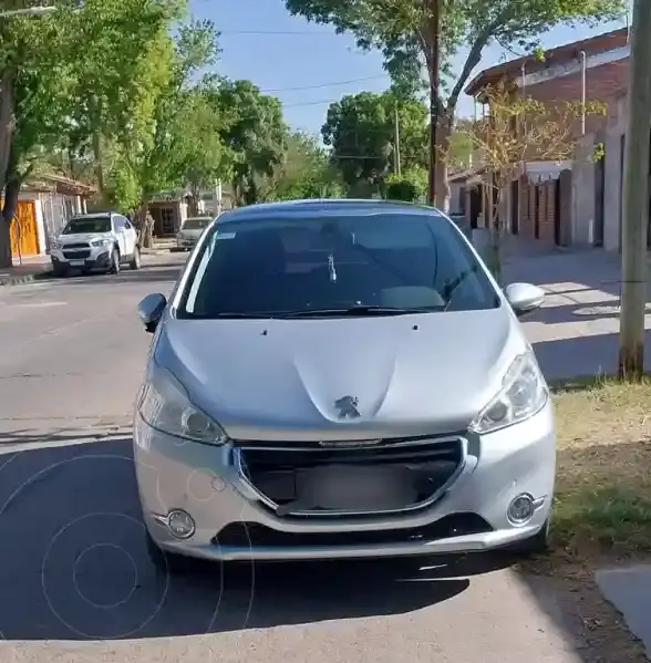 Peugeot 208 Feline 1.6 Pack Cuir  2013 - foto 1