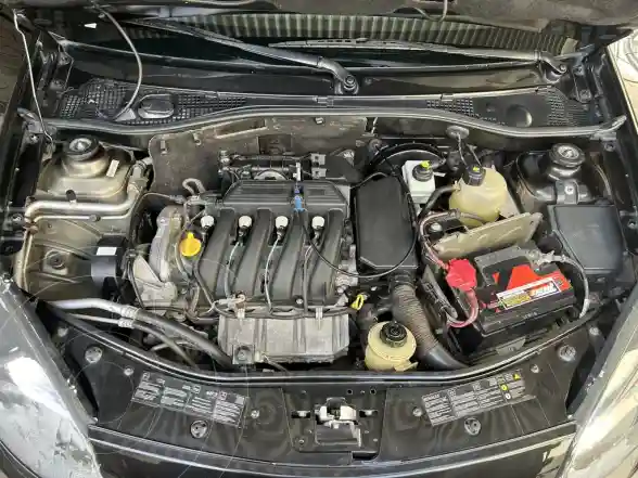 Renault Sandero 1.6 Privilège Nav  2013 - foto 2
