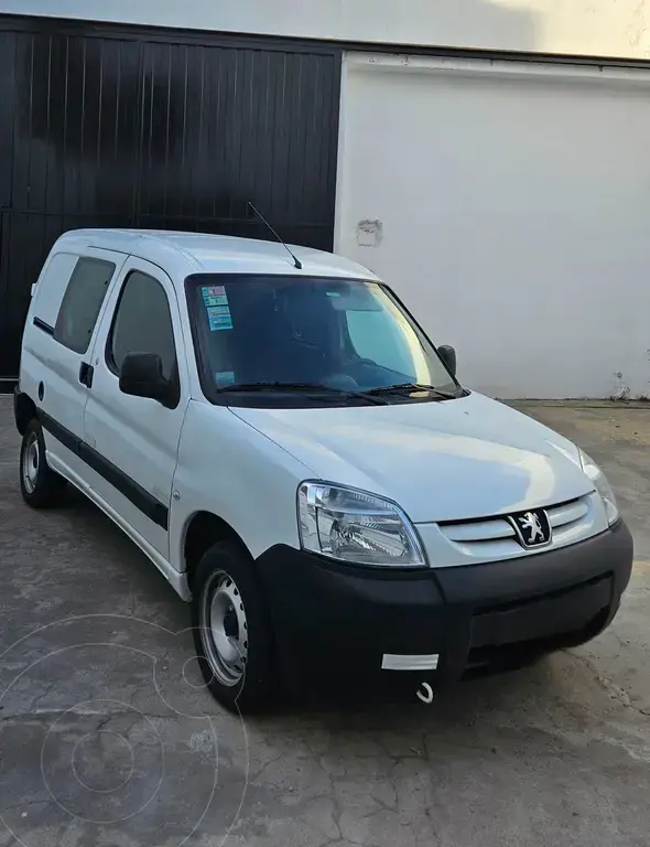 Peugeot Partner Furgón Confort 1.6 Hdi 5 Plazas  2022 - foto 1
