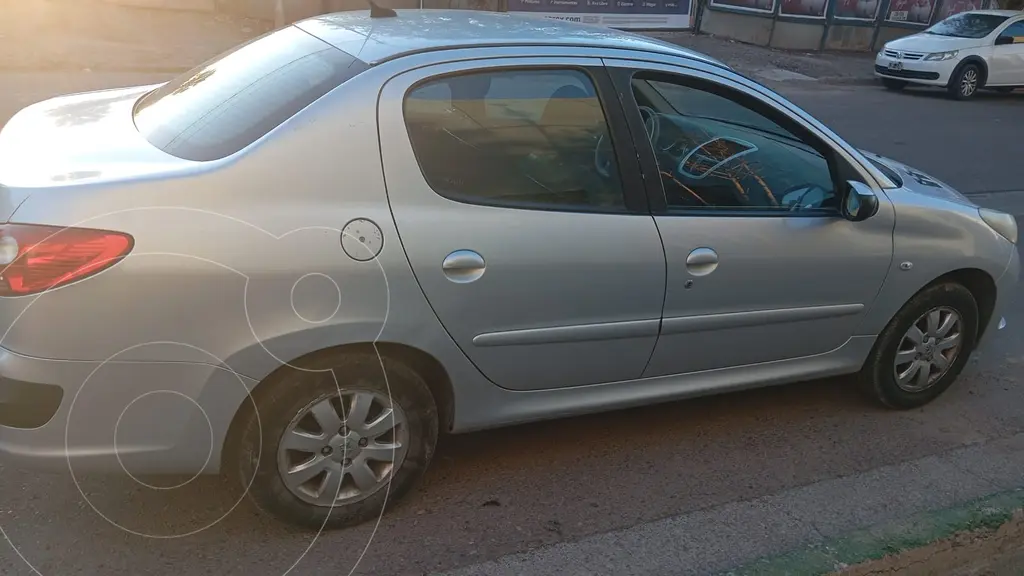 Peugeot 207 Compact Sedán 1.4 Hdi Xs 4P (1360 Cc) 2011 - foto 4