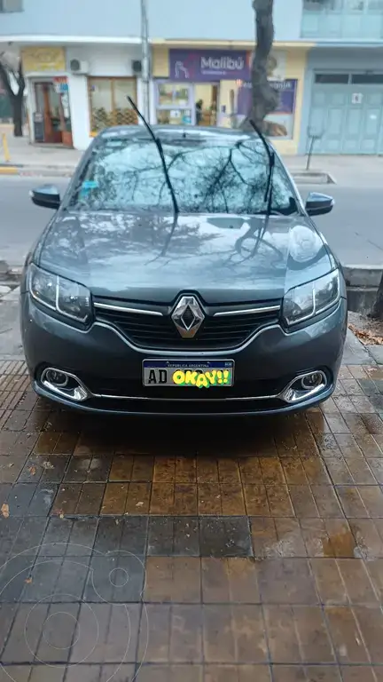 Renault Logan 2018 - foto 1