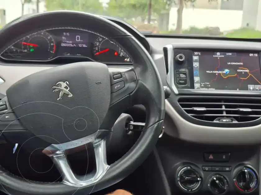 Peugeot 208 Allure 1.6 Aut Nav  2017 - foto 4