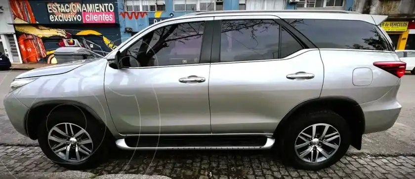 Toyota Sw4 Srx 2.8 Tdi 7A Aut  2019 - foto 3