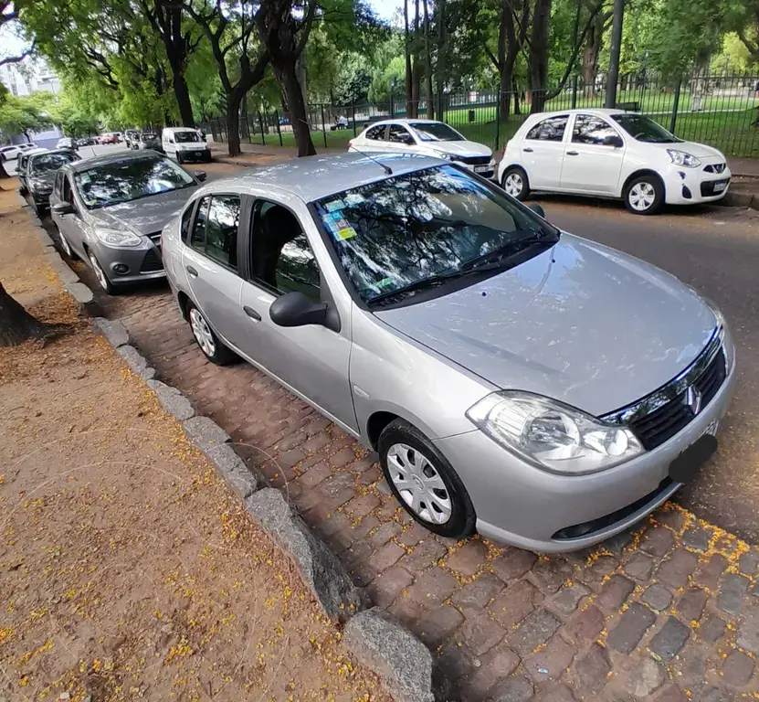 Renault Symbol 1.6 Authentique Pack Ii (1598 Cc) 2013 - foto 3