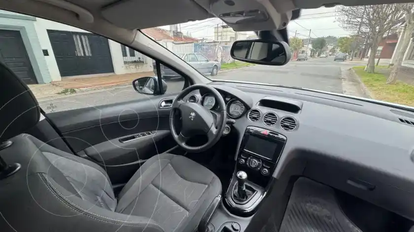 Peugeot 408 Allure Pack 1.6  2018 - foto 4