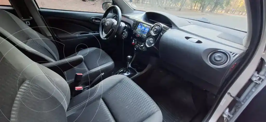 Toyota Etios Sedán Xls Aut  2021 - foto 2