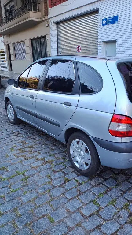 Renault Scénic 1.6 Confort (1598 Cc) 2007 - foto 2
