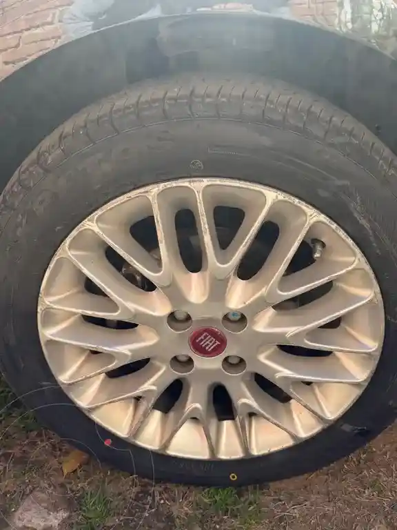 Fiat Punto 5P 1.6 Essence  2014 - foto 3
