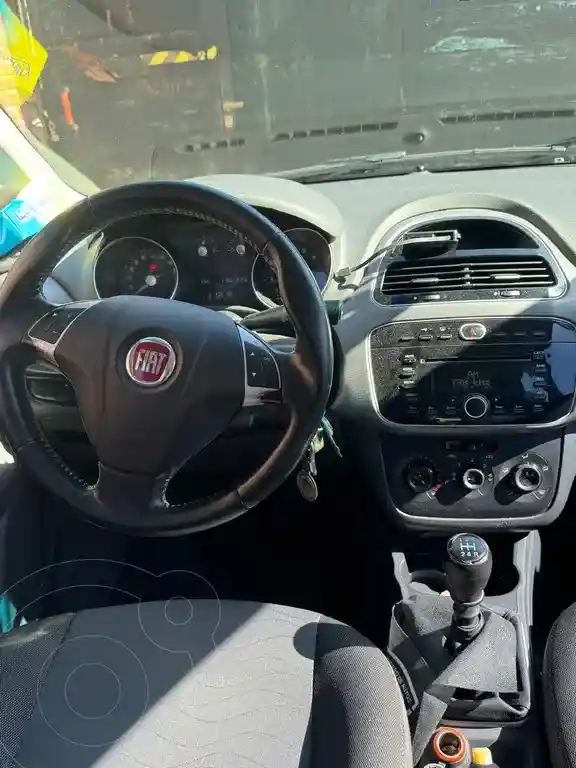 Fiat Punto 5P 1.6 Essence  2014 - foto 4