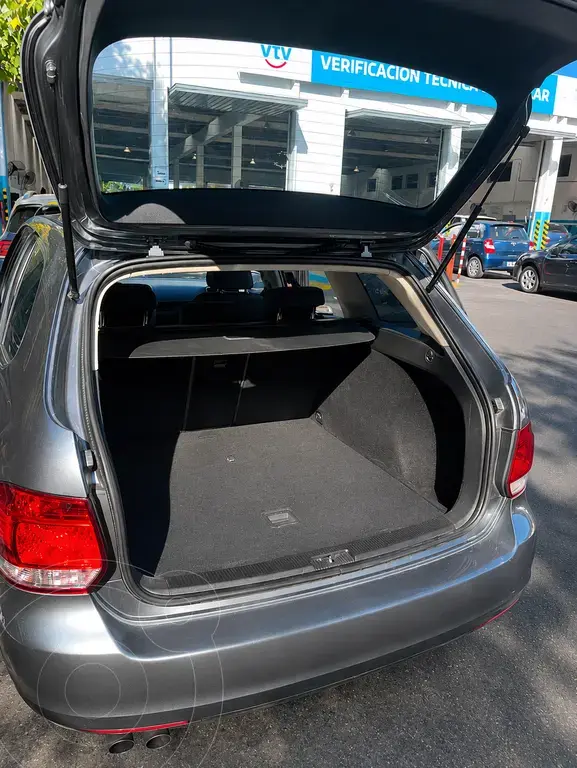 Volkswagen Vento Variant 2.5 Advance (2480 Cc) 2012 - foto 5