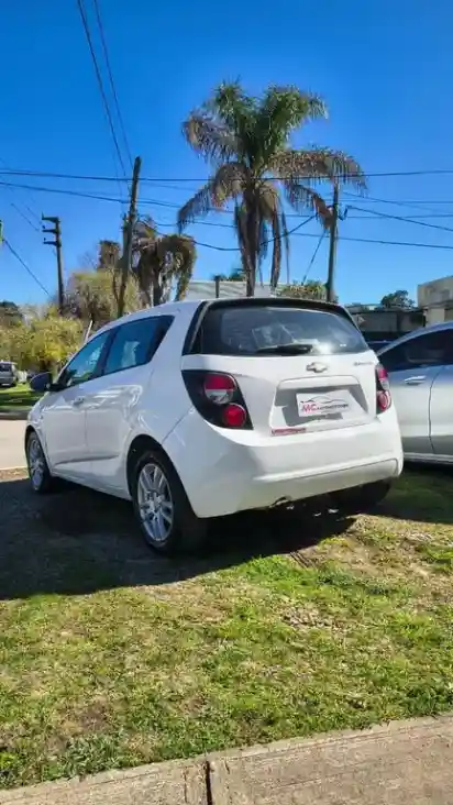 Chevrolet Sonic Sedán Lt  2012 - foto 5