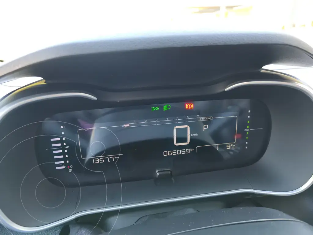 Citroën C4 Cactus Vti 115 Feel Pack Plus Aut  2022 - foto 5