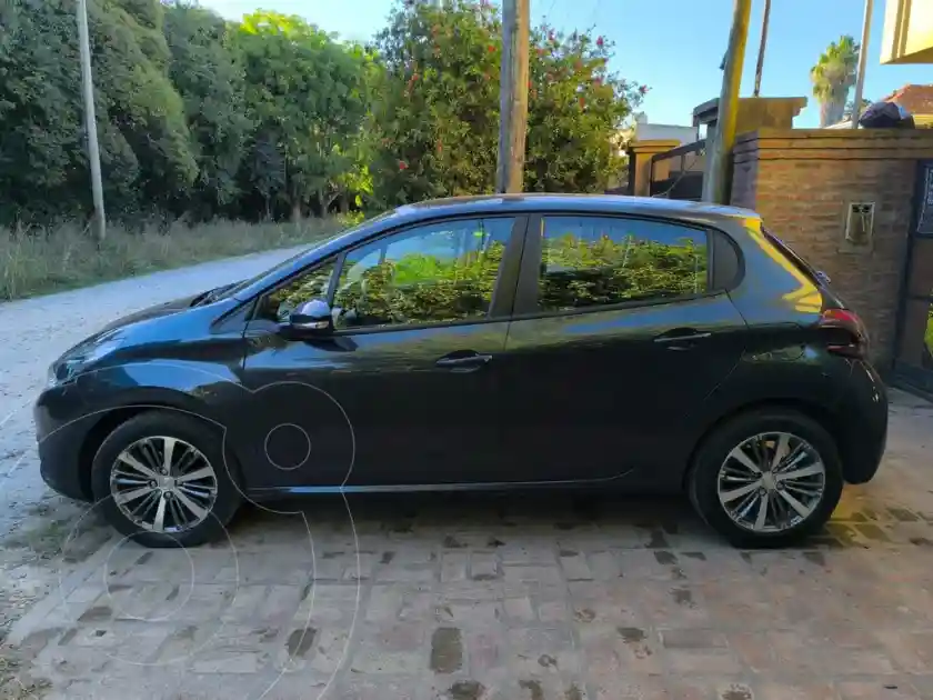 Peugeot 208 Allure 1.6 Aut Nav  2016 - foto 2