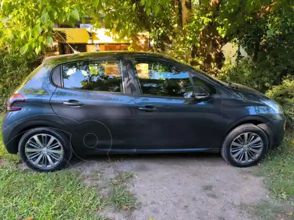 Peugeot 208 Allure 1.6 Aut Nav  2016 - foto 3