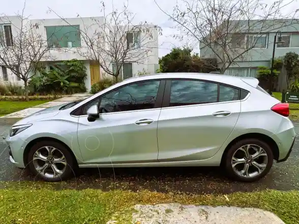 Chevrolet Cruze 5 Premier Aut  2022 - foto 5