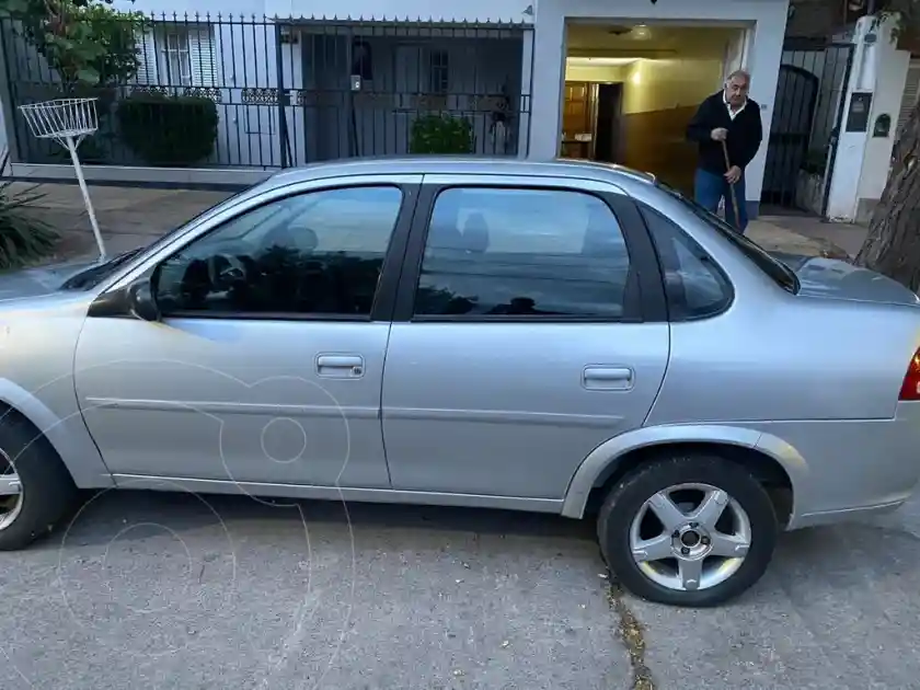Chevrolet Classic 4P Ls Pack  2016 - foto 4