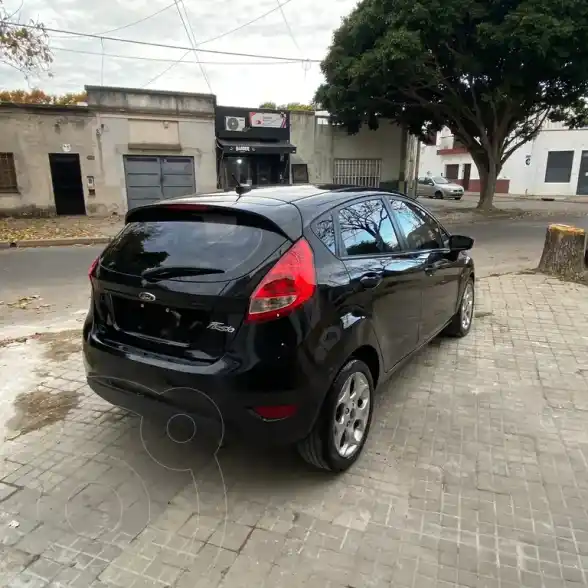 Ford Fiesta Kinetic Titanium  2013 - foto 3