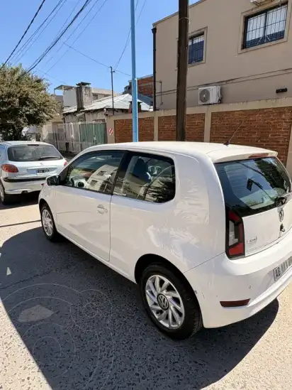 Volkswagen Up! 3P 1.0 High Up!  2017 - foto 4
