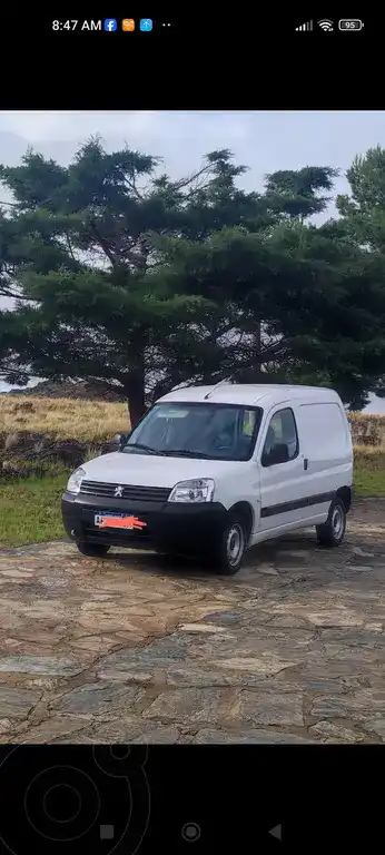 Peugeot Partner Furgón Confort  2023 - foto 1